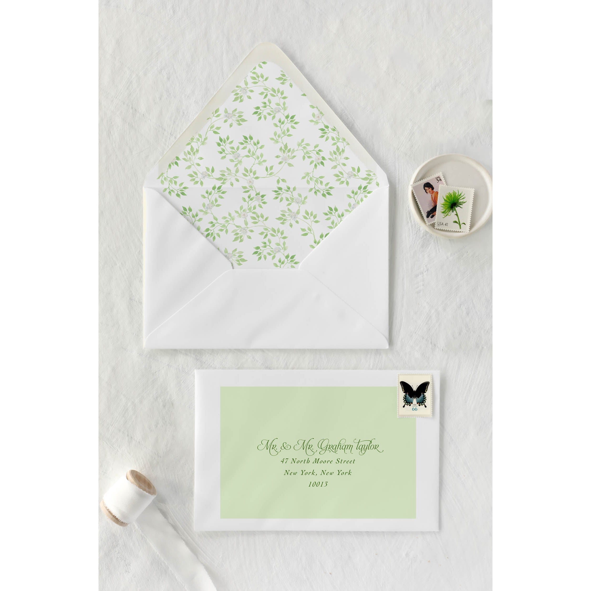 Semi-Bespoke Digital Calligraphy Addressing-Bespoke Designs